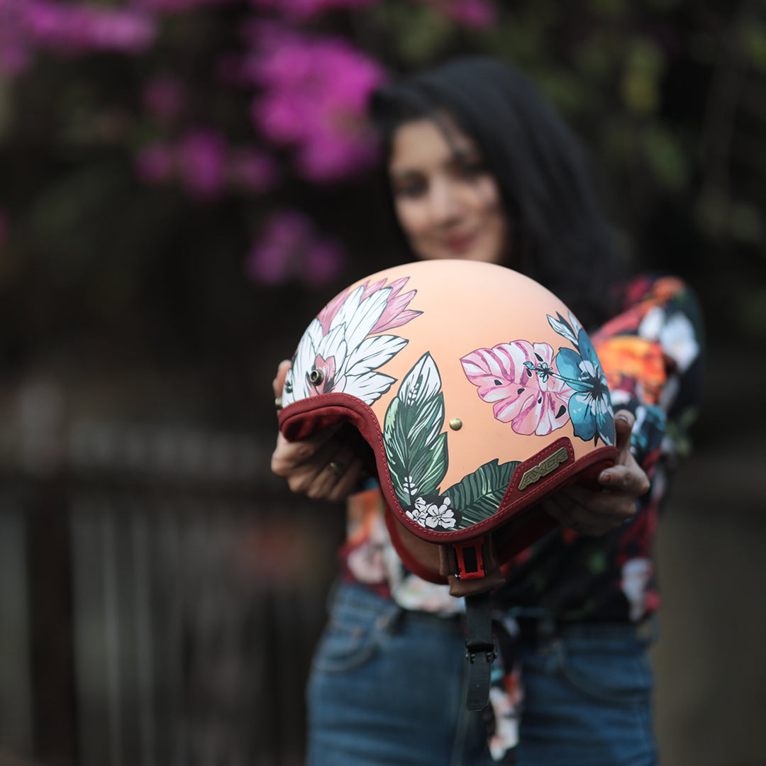 What to look for when buying deals a motorcycle helmet